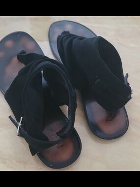 MIA Black Gladiator sandals with flat soles